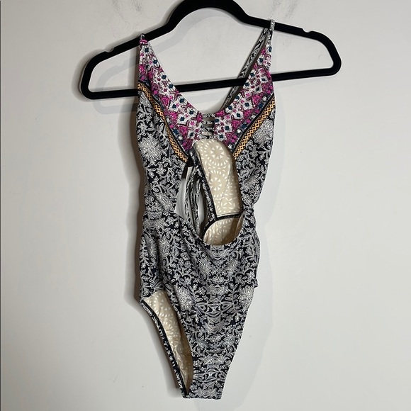 Cleobella | Women’s One Piece Cutout Swimsuit Size Small NWT - Picture 2 of 7